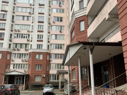 Продам недорого помещение в переулке Хантадзе Чорноморськ