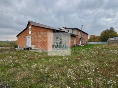 Продам виробниче приміщення в межах міста Кам'янець-Подільський