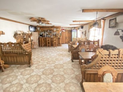 Готельний -ресторанний комплекс. Діючий Калуш