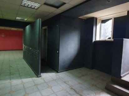 Продається підвальне комерційне приміщення.Центр. Кам'янець-Подільський