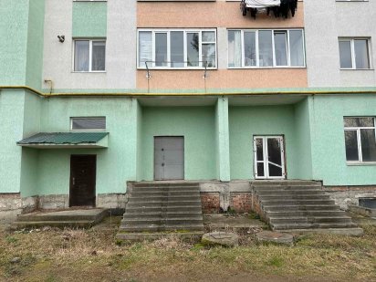 Комерційне приміщення з окремим входом в новобудові Коломия