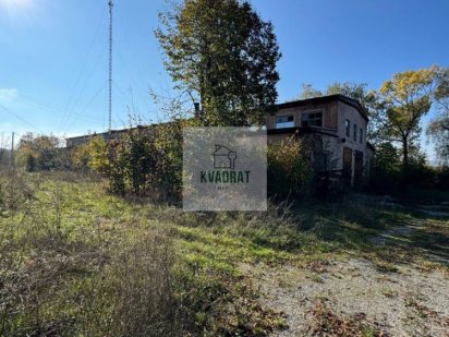 Продам комплекс приміщень під виробництво Кам'янець-Подільський