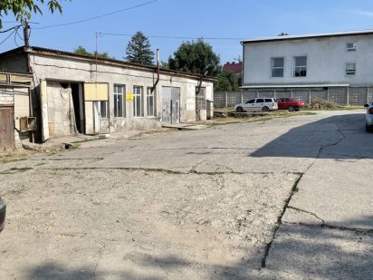 Продам комерційні приміщення. Кам'янець-Подільський