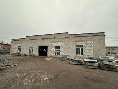 Виробниче приміщення  1797.7кв.м. в промзоні. Коростышев