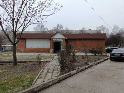 МАГАЗИН в місті Лозова Лозова