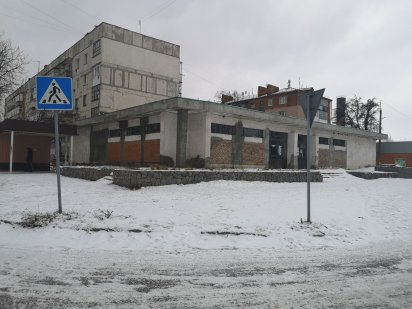 Продаж або Аренда. Склад - магазин з рампою та підвалом (950 кв.м) Лубни