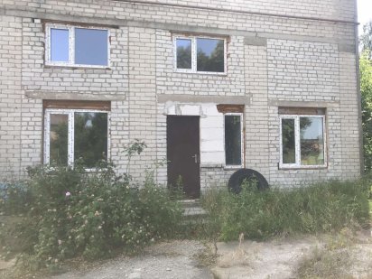 Продам адмінбудівлю вул.Заводська Малин