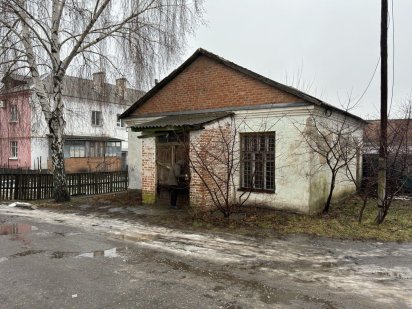 Продам громадський будинок (магазин) Миргород
