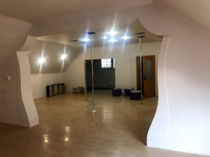 Продається комерційне приміщення по вулиці Недецеї Мукачево