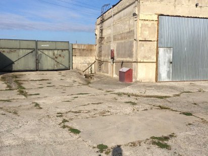 комерційне приміщення вирбнича база Нетешин