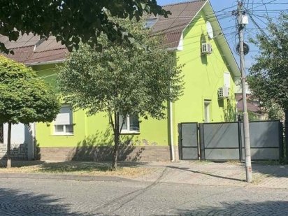 Продаж напівособняка Мукачеве