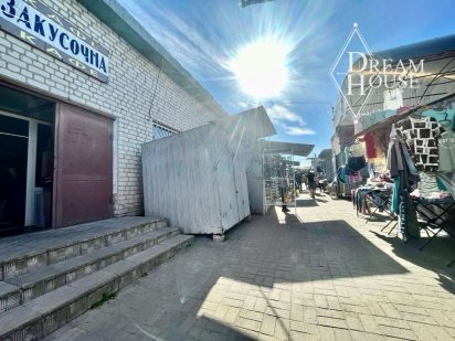Продаж комерційного приміщення на Цеентральному ринку Нововолынск