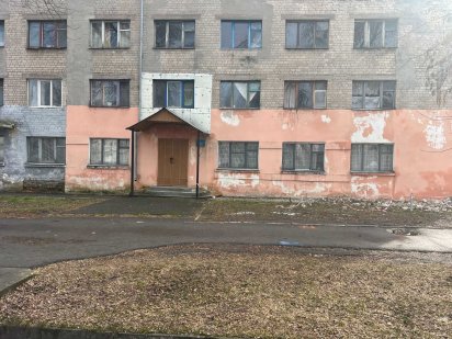 Фасад, 1 пов, окремий вхід, 99.2 м2 Павлоград, Заводська 28 Павлоград