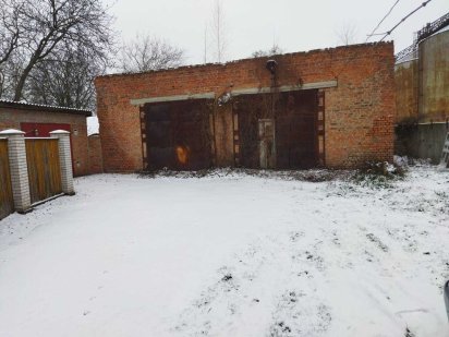 Нежитлова будівля (гараж), площею 138,9 кв.м, м. Прилуки Прилуки