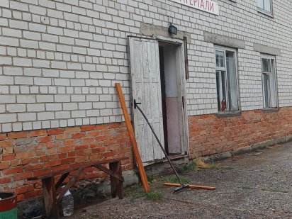 Продається виробниче приміщення із столярним устаткуванням. Сміла