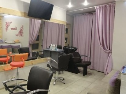 Приміщення  під любий бізнес , перукарня, медичний заклад, магазин…! Новая Украинка