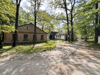 Продаж бази відпочинку ( майновий комплекс ) м.Умань Умань