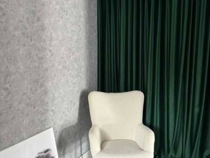 Фасадне приміщення на першому поверсі житлового будинку Хмельницький