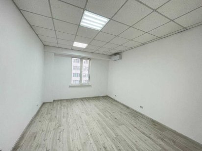 Продаж офісного приміщення в центрі Хмельницький