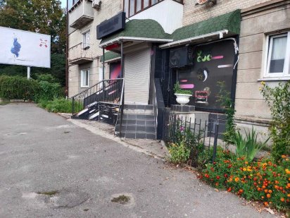 Продам приміщення. 1 поверх. Фасад Хмельницький