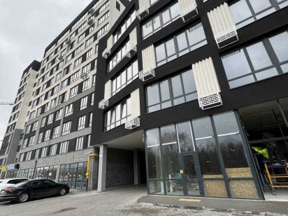 Офісне приміщення в сучасному офісному центрі на Озерній. Хмельницький