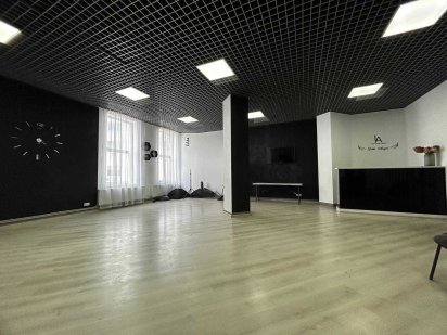 Продаж комерційного приміщення в ТЦ Монблан Хмельницький