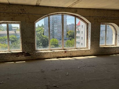 Продаж приміщення 232 кв.м по вул.Молодіжна. 4000 грн за м.кв Хмельницький