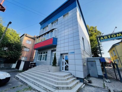 Продам окремо стоячу будівлю 366 м2 Хмельницький