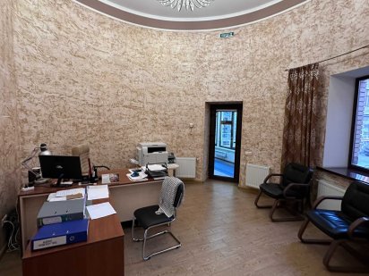 Продаж фасадного приміщення вільного призначення Зарічанська Хмельницкий