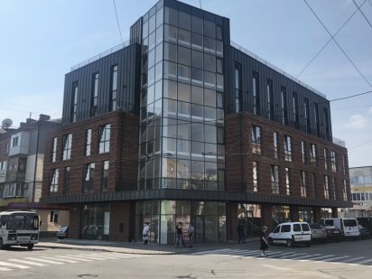 Продаж Комерційного Приміщення 77.8 м2 у ТОЦ "Домінант". Хмельницкий