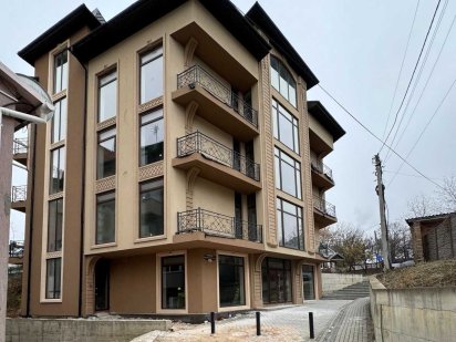 Продаж офісних приміщень в центрі міста на вул. Винниченка Луцк