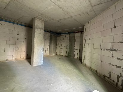 Продаж фасадного приміщення біля Центрального парку Ірпінь