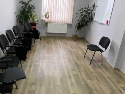 S_Продається комерційне приміщення  з ремонтом та меблями під офіси Рівне
