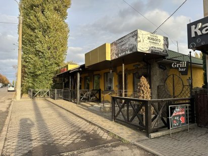 Продам комерційне приміщення , діючий ресторан Рівне