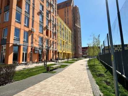 Нежитловий фонд ОРЕНДАР Комерційна нерухомість 39,1м2 Комфорт Таун Київ