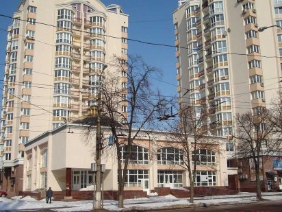 Шевченко 44, отдельно стоящее здание, фасад.,стадион,Горсад. Чернигов