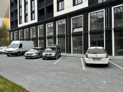 Комерція під клініку,стоматолонію,косметологію або торгову діяльність Івано-Франківськ