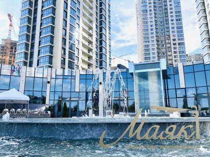 Від власника, продаж приміщення з парковкою, Новопечерскі Липки, Центр Киев