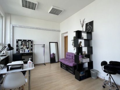 Продаж студіі краси Київ