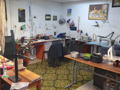 Продам помещение под магазин мастерскую в центре Проспекта Слобожанско Дніпро