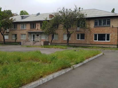 пров.Лобачевського 8А, окрема будівля 2260м2, землі 1га.,універсальне. Київ