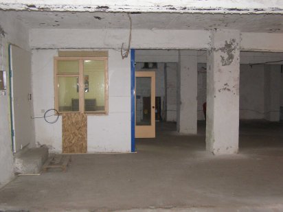 Продам склад-магазин помещение склад 300м2 +300м2 пр. Слобожанский Дніпро