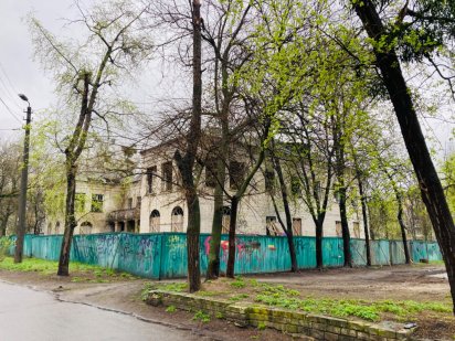 Продаж нежитлового приміщення 989 кв.м,метро Дарниця ,Попудренка 16 А Київ