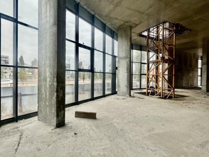 Продажа фасадного помещения ЖК Олимпик Парк Бориспольская Харьковская Київ