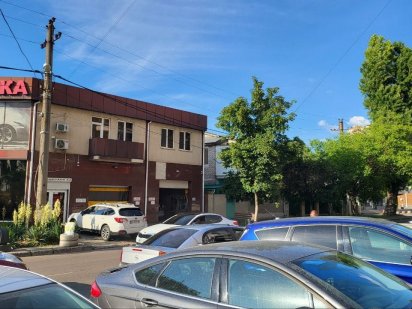 Дом под коммерцию на Левитана рядом с Жарим Мясо АШ Одесса