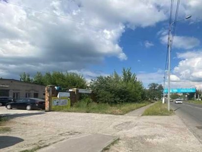 Продаж комерційної нерухомості з двома заїздами на вул. Віскозна 6 Київ