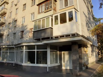Продаж фасадного комерційного приміщення вул. Попова, Куренівка Київ