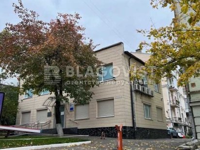 Продам окремо розташовану будівлю Клініка Тарасівська 15Б Фасад Київ