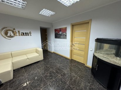 Продам офис магазин помещение с подвалом пос.Жуковского Харьков