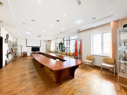 Продаж ОСЗ у самому бізнес-центрі міста, по вул. Космічна, 12 Харьков